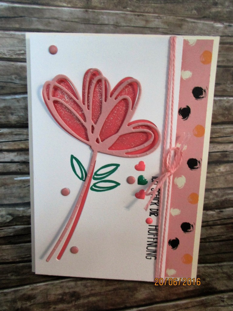 Grüße voller Sonnenschein - die ausgestanzte Blume