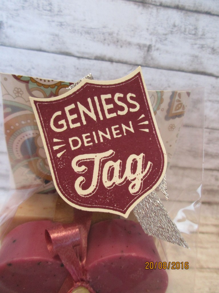 Das Etikett "Genieß deinen Tag"